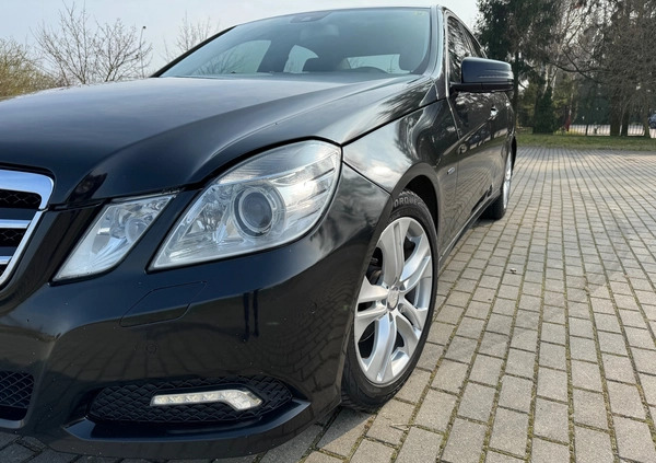 Mercedes-Benz Klasa E cena 40900 przebieg: 232951, rok produkcji 2010 z Pelplin małe 254